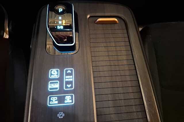 Nissan Ariya EVOLVE, e-4ORCE, Panorama, HUD, Matrix+++