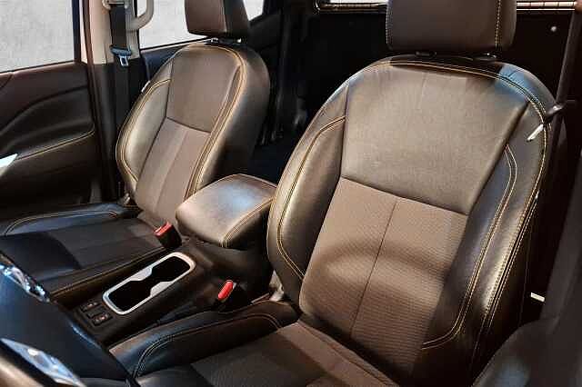 Nissan Navara ARCTIC TRUCKS (AT35) 4x4 Automat, N-Guard, Double Cab