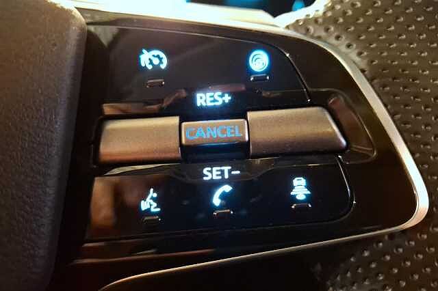 Nissan Ariya EVOLVE, e-4ORCE, Panorama, HUD, Matrix+++