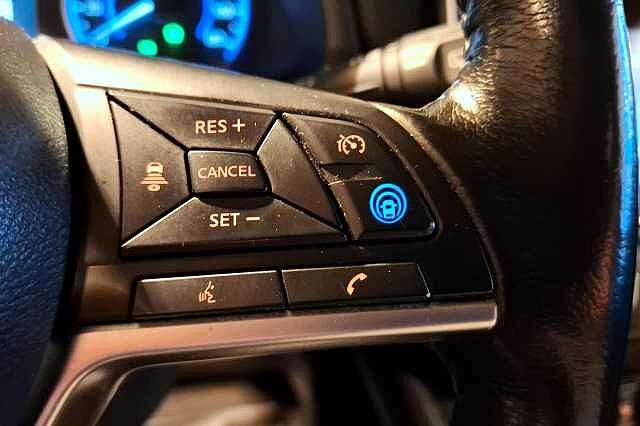Nissan Leaf 40Kwh, Tekna, BOSE, ACC, DAB, BT, R-cam, +++